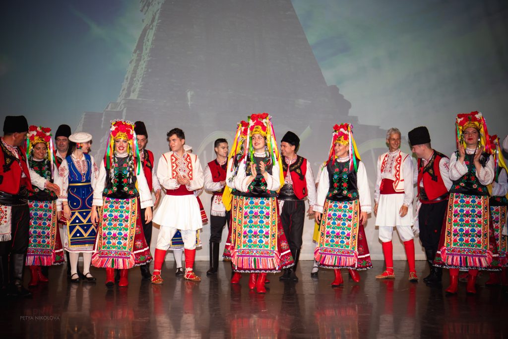 Юбилеен концерт-спектакъл на ансамбъл „Фолклорна магия“ – „Магията продължава“